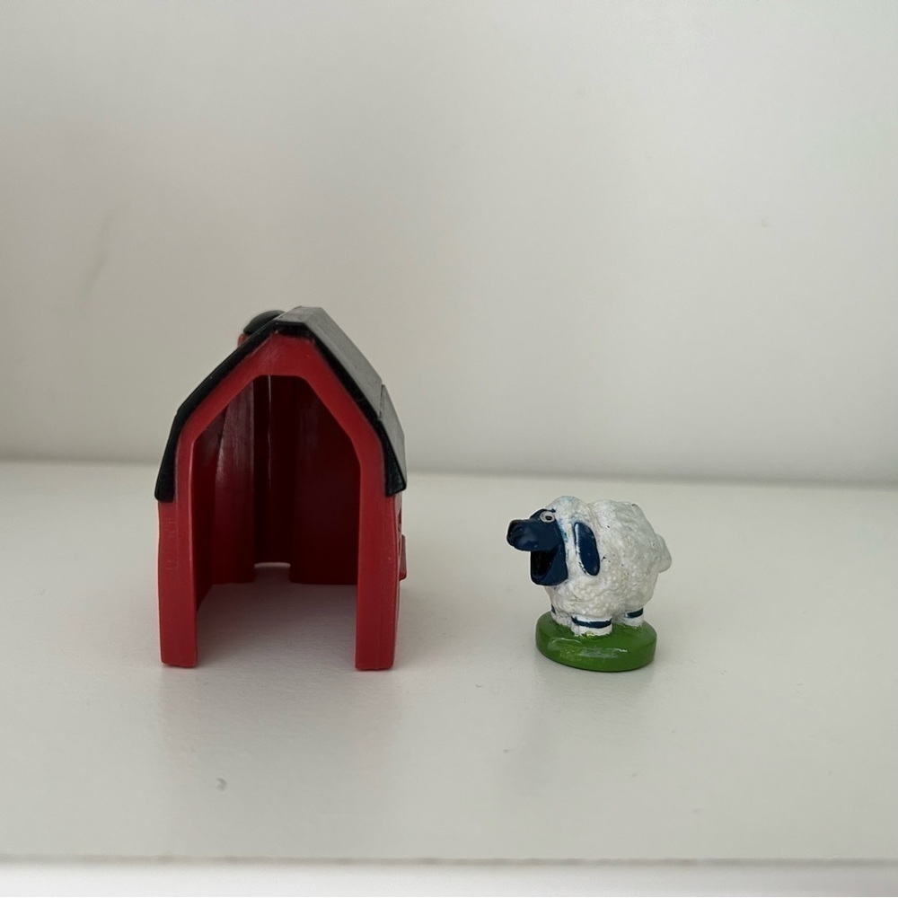 Snorta Spare Game pieces! 8 cards 1 sheep 1 barn
